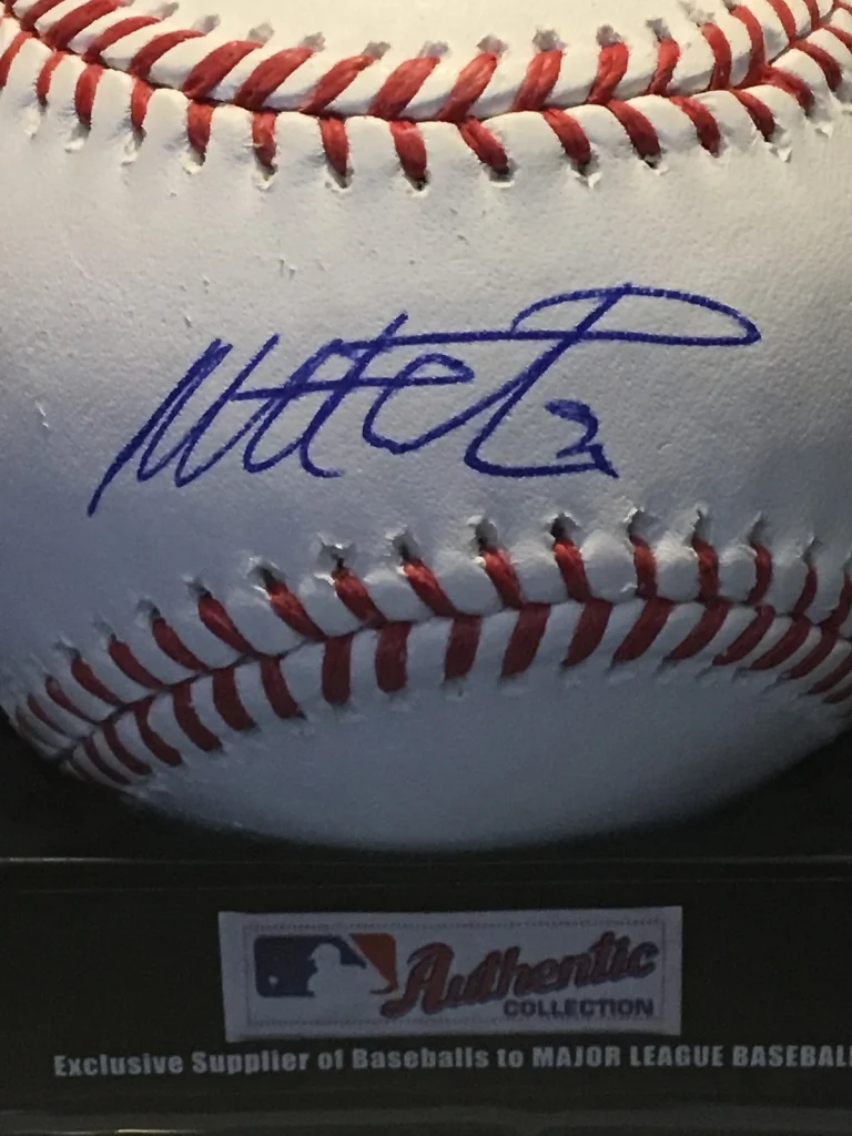 MATT WIETERS  BALTIMORE ORIOLES / ST. LOUIS CARDINALS  SIGNED OML BASEBALL