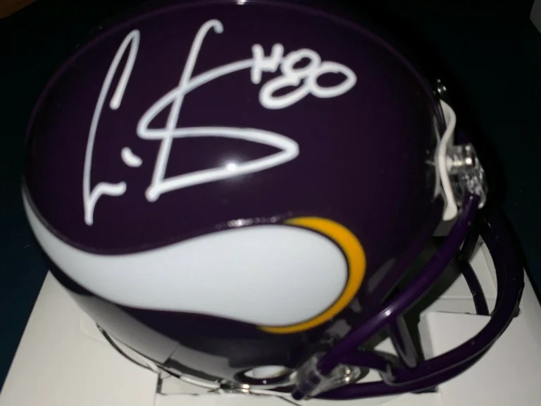 CRIS CARTER  MINNESOTA VIKINGS   PSA/DNA AUTHENTICATED  SIGNED MINI HELMET