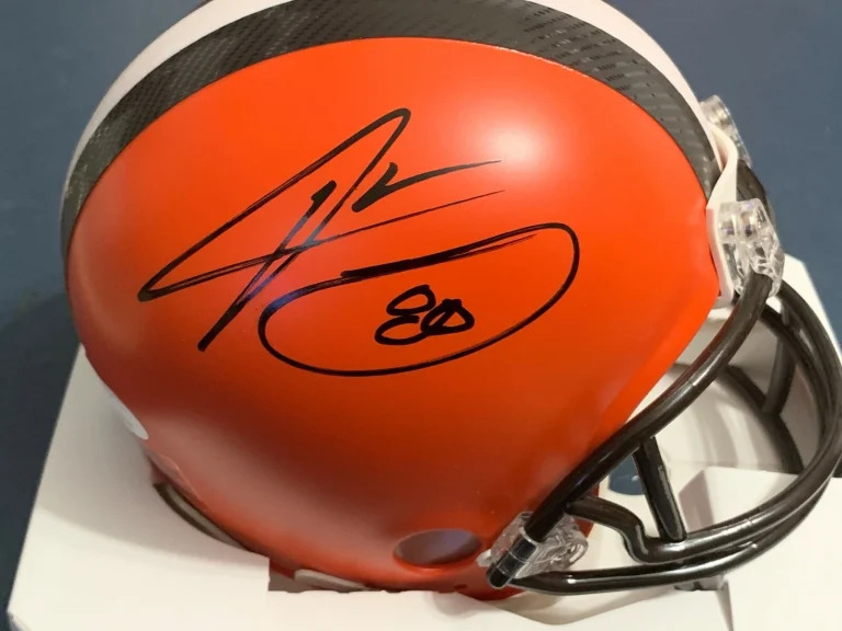 JARVIS LANDRY  CLEVELAND BROWNS  JSA AUTHENTICATED  SIGNED MINI HELMET