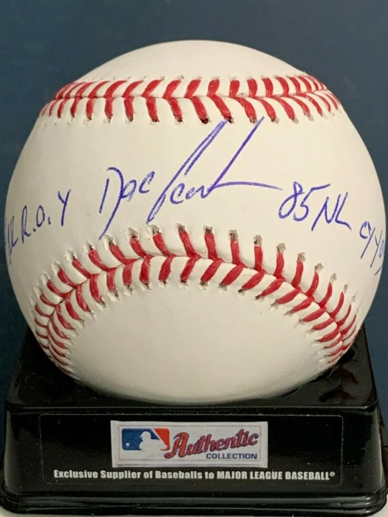 DOC GOODEN  NEW YORK METS  84 NL ROY / 85 NL CY YOUNG  SIGNED OML BASEBALL