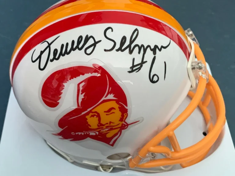 DEWEY SELMON  TAMPA BAY BUCCANEERS   SIGNED RIDDELL MINI HELMET