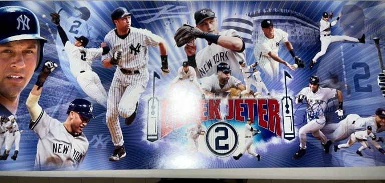DEREK JETER  NEW YORK YANKEES  PSA/DNA  AUTHENTICATED  ACTION SIGNED PANORAMIC