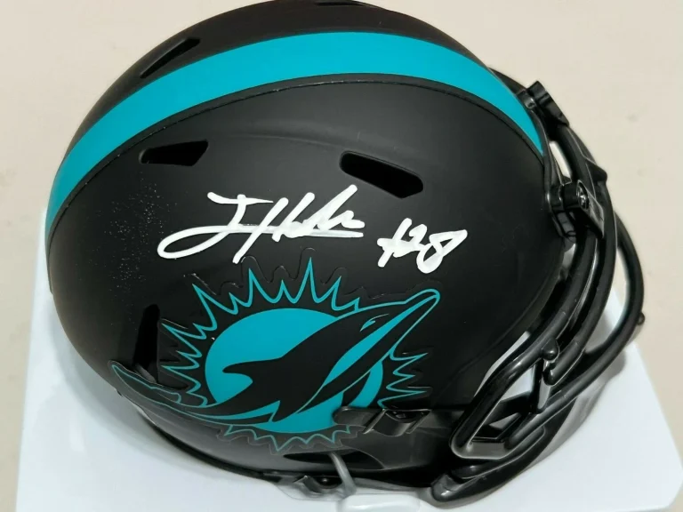 JEVON HOLLAND MIAMI DOLPHINS   BECKETT AUTHENTICATED  ECLIPSE SIGNED MINI HELMET