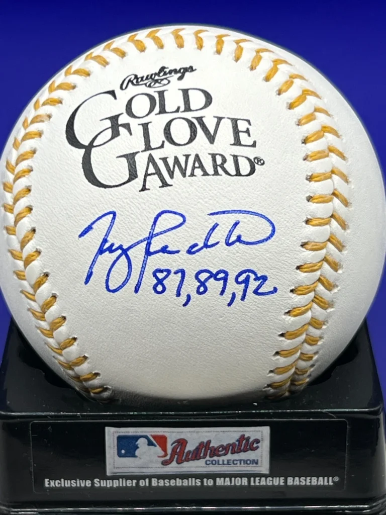 TERRY PENDLETON ST. LOUIS CARDINALS  87,89,92   SIGNED OML GOLD GLOVE BASEBALL