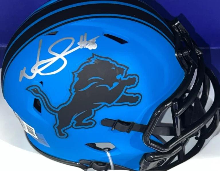 NDAMUKONG SUH DETROIT LIONS  BECKETT AUTHENTICATED  SIGNED RAVE MINI HELMET