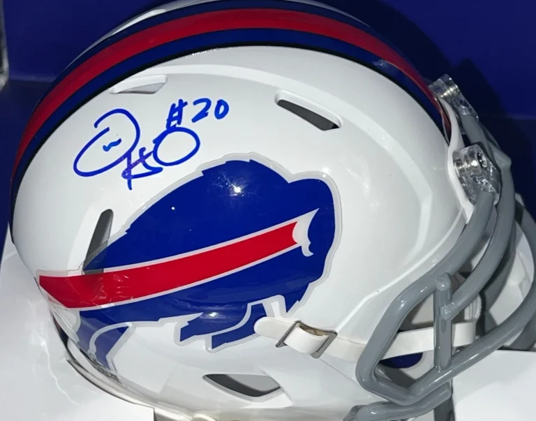 TRAVIS HENRY BUFFALO BILLS  PSA AUTHENTICATED SIGNED MINI HELMET