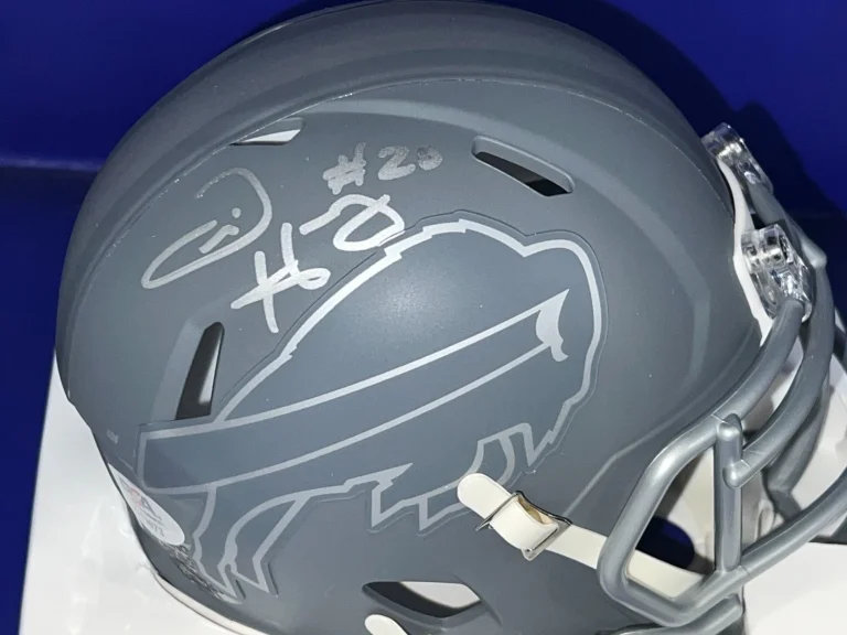 TRAVIS HENRY BUFFALO BILLS  PSA AUTHENTICATED SIGNED SLATE MINI HELMET