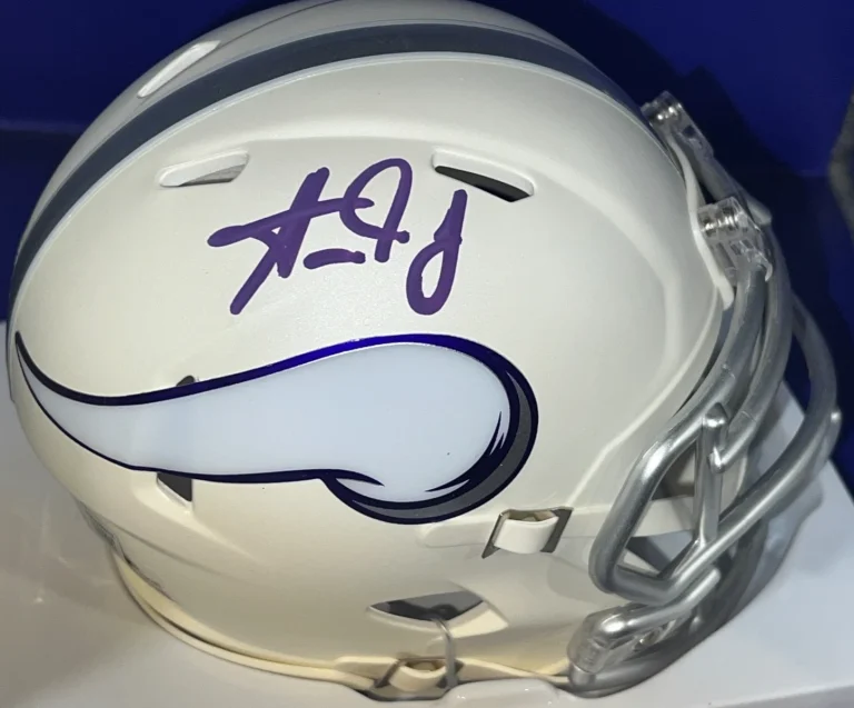 AARON JONES MINNESOTA VIKINGS BECKETT AUTHENTICATED SIGNED WHITE ALT MINI HELMET