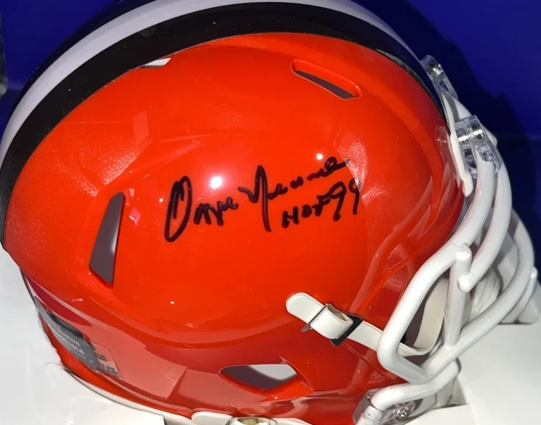 OZZIE NEWSOME CLEVELAND BROWNS HOF PROVO AUTHENTICATED SIGNED MINI HELMET