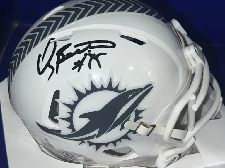 DOUG BETTERS MIAMI DOLPHINS BECKETT AUTHEN SIGNED SALUTE TO SERVICE MINI HELMET