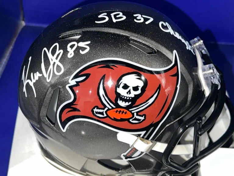 KEN DILGER TAMPA BAY BUCCANEERS  SB 37 CHAMPS JSA AUTHENTIC SIGNED MINI HELMET