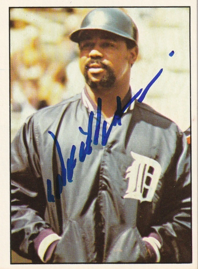 WILLIE HORTON DETROIT TIGERS  1975 SSPC SIGNED CARD #360