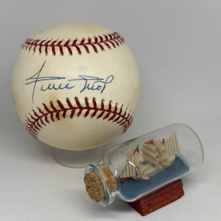 Willie Mays signed Rawlings OML Baseball JSA LOA Giants HOF Auto A4481