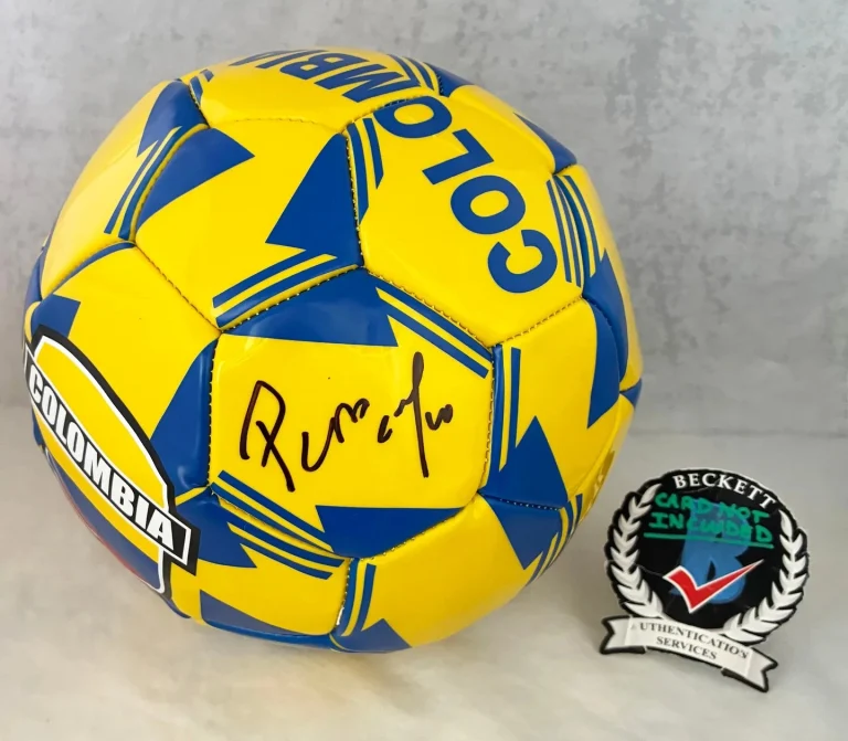 Pibe Carlos Valderrama Signed Soccer Ball Colombia Beckett BAS COA