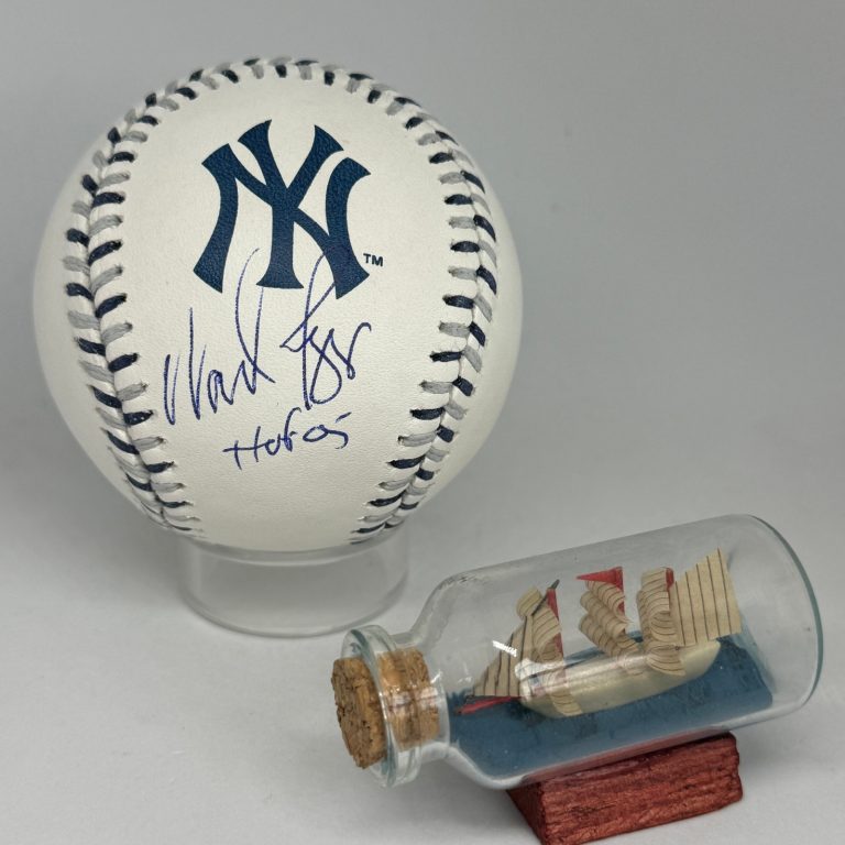 Wade Boggs signed Rawlings Yankees Team Stitch Logo Baseball JSA COA Auto A4656
