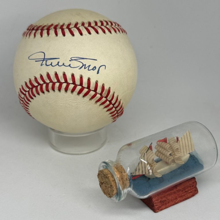 Willie Mays signed Rawlings ONL Baseball JSA LOA Giants HOF Auto Grade 9 4640
