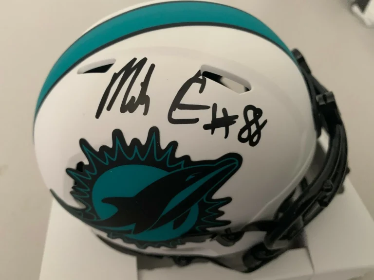 MIKE GESICKI  MIAMI DOLPHINS  BECKETT AUTHENTICATED  SIGNED LUNAR MINI HELMET