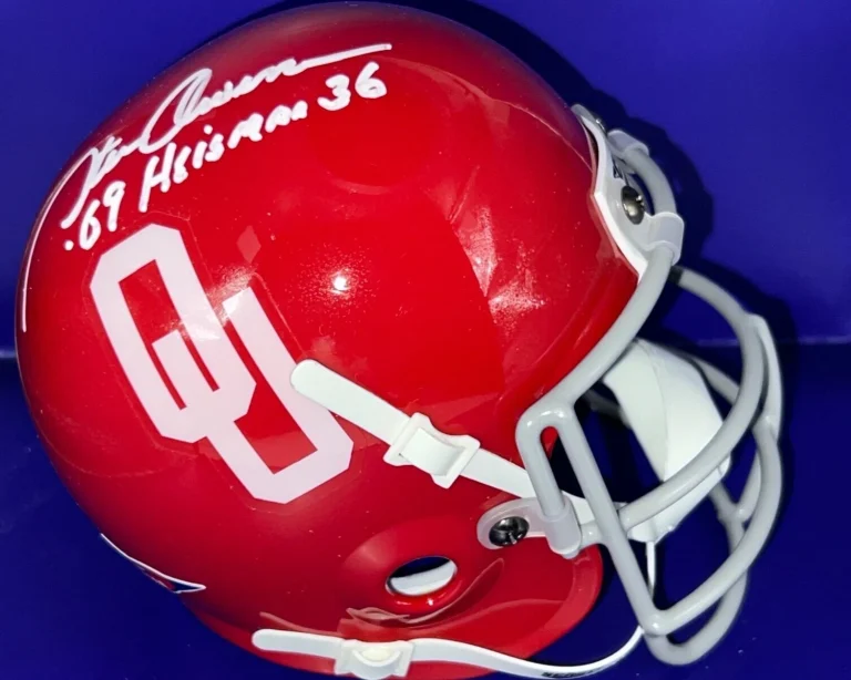 STEVE OWENS OKLAHOMA SOONERS  HEISMAN 1969  SIGNED THROWBACK RIDDELL MINI HELMET