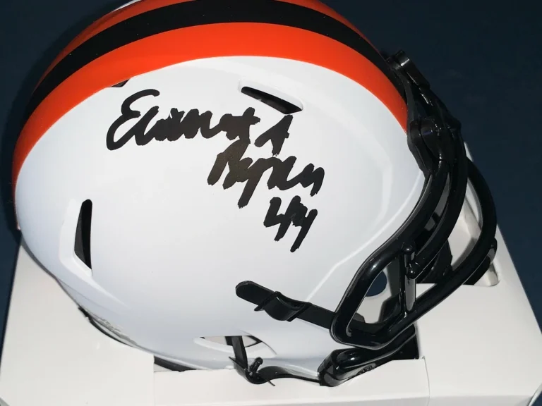 EARNEST BYNER  CLEVELAND BROWNS  SIGNED  LUNAR RIDDELL MINI HELMET