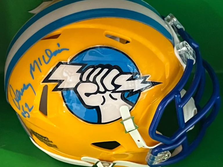 DEWEY MCCLAIN  OAKLAND INVADERS USFL  SIGNED RIDDELL MINI HELMET