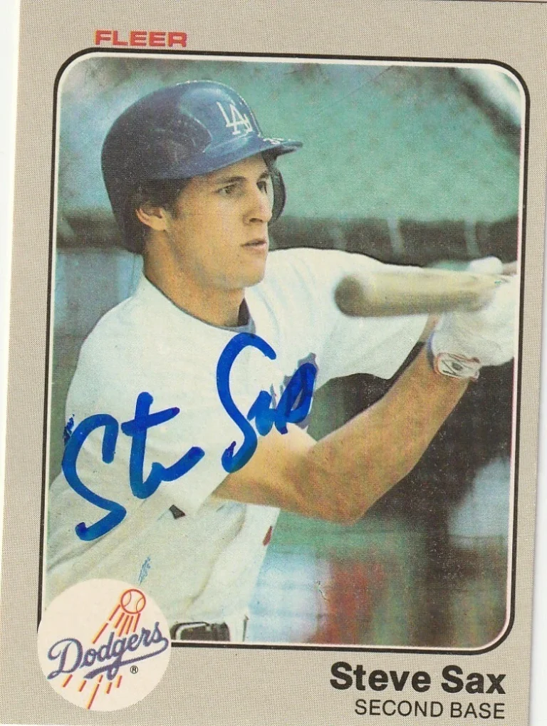 STEVE SAX LOS ANGELES DODGERS  SIGNED 1983 FLEER CARD #220