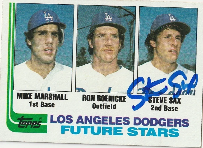 STEVE SAX LOS ANGELES DODGERS  SIGNED 1982 TOPPS ROOKIE CARD #681