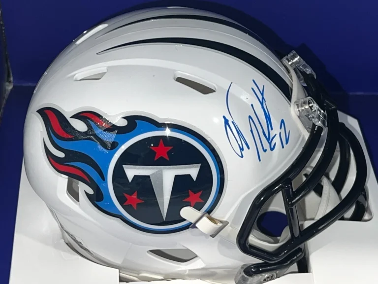 ALBERT HAYNESWORTH TENNESSEE TITANS BECKETT AUTHENTICATED  SIGNED MINI HELMET