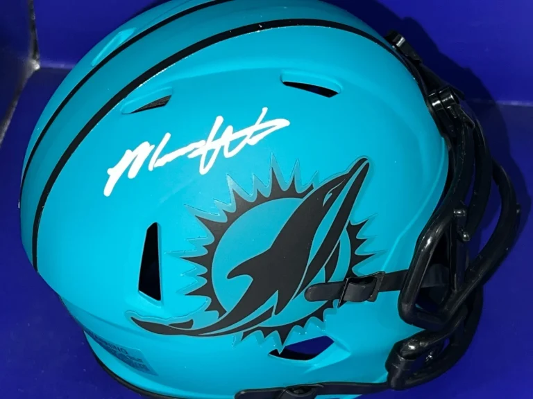 MALIK WASHINGTON MIAMI DOLPHINS BECKETT AUTHENTICATED SIGNED RAVE MINI HELMET