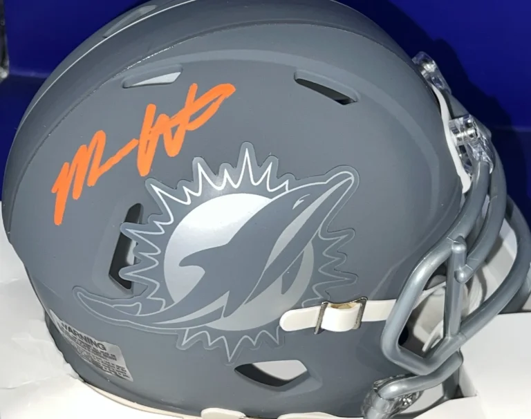 MALIK WASHINGTON MIAMI DOLPHINS BECKETT AUTHENTICATED SIGNED SLATE MINI HELMET