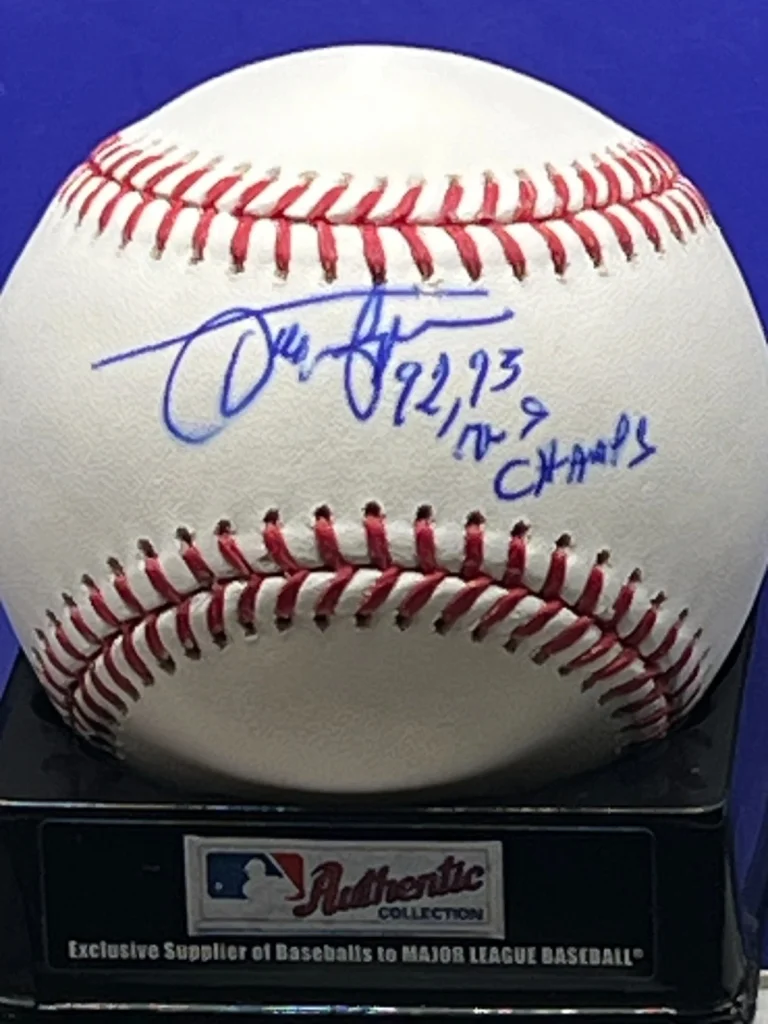 JUAN GUZMAN  TORONTO BLUE JAYS  92,93 WS CHAMPS SIGNED OML BASEBALL