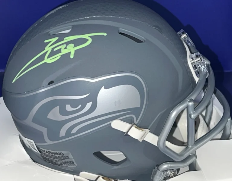 EARL THOMAS SEATTLE SEAHAWKS BECKETT AUTHENTICATED SIGNED SLATE MINI HELMET