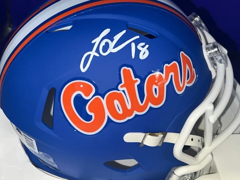 LOUIS OLIVER FLORIDA GATORS BECKETT AUTHENTICATED  SIGNED BLUE ALT MINI HELMET