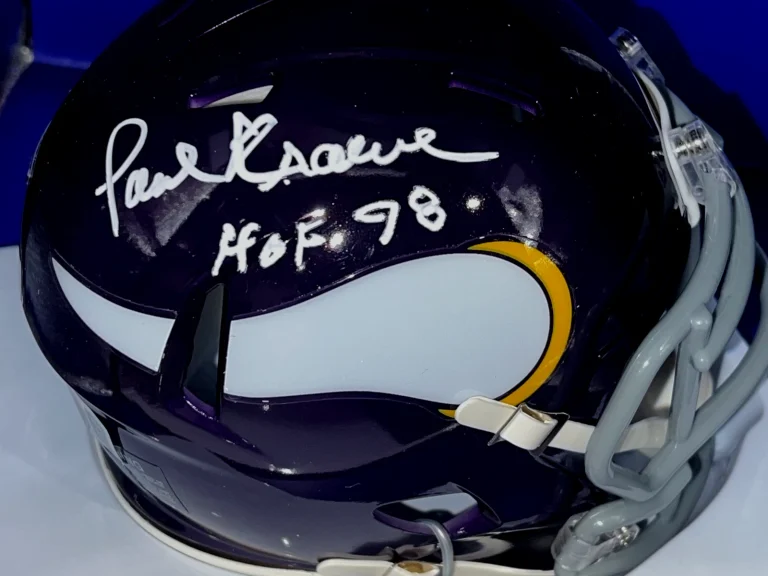 PAUL KRAUSE MINNESOTA VIKINGS HOF 98  BECKETT AUTHENTICATED SIGNED MINI HELMET