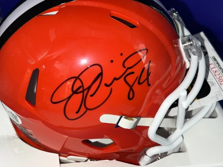 JOE JUREVICIUS CLEVELAND BROWNS  JSA AUTHENTICATED SIGNED MINI HELMET