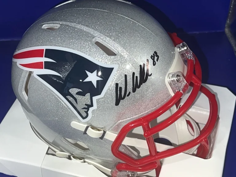 WES WELKER NEW ENGLAND PATRIOTS JSA AUTHENTICATED SIGNED MINI HELMET
