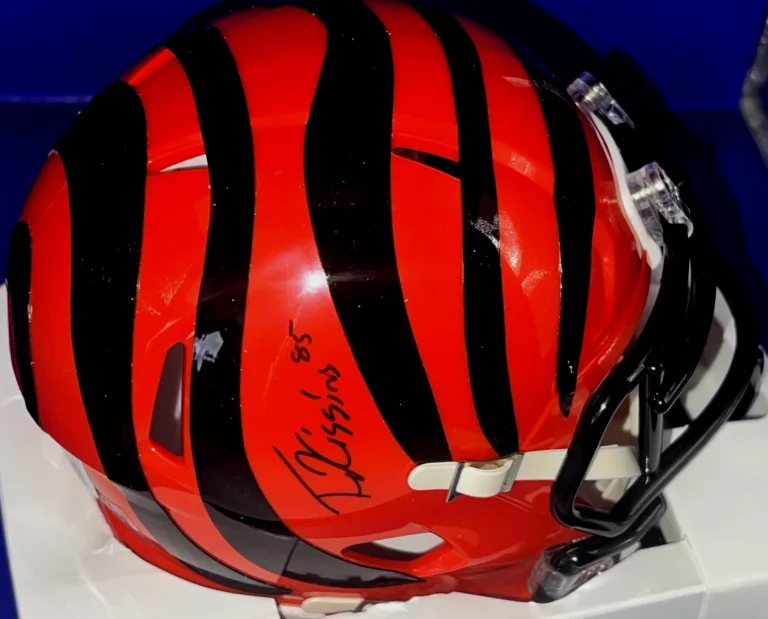 TEE HIGGINS CINCINNNATI BENGALS  SIGNED BECKETT AUTHENTICATED MINI HELMET