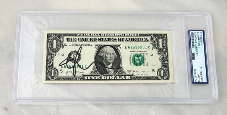 Mark Wahlberg Signed $1 Bill US Currency PSA/DNA 1 COA