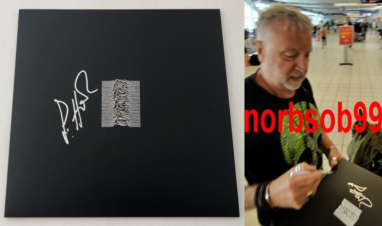 PETER HOOK SIGNED AUTOGRAPH JOY DIVISION UNKNOWN PLEASURES VINYL w/EXACT PROOF