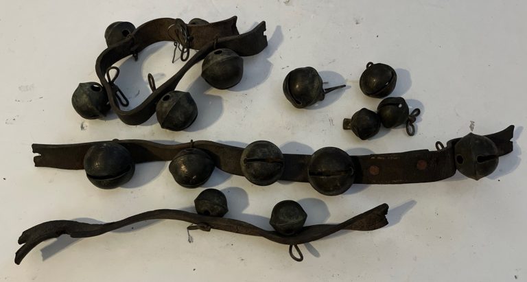 Antique (1800’s) 16 Various Size Brass Christmas Horse Sleigh Bells 1.25” To 2”