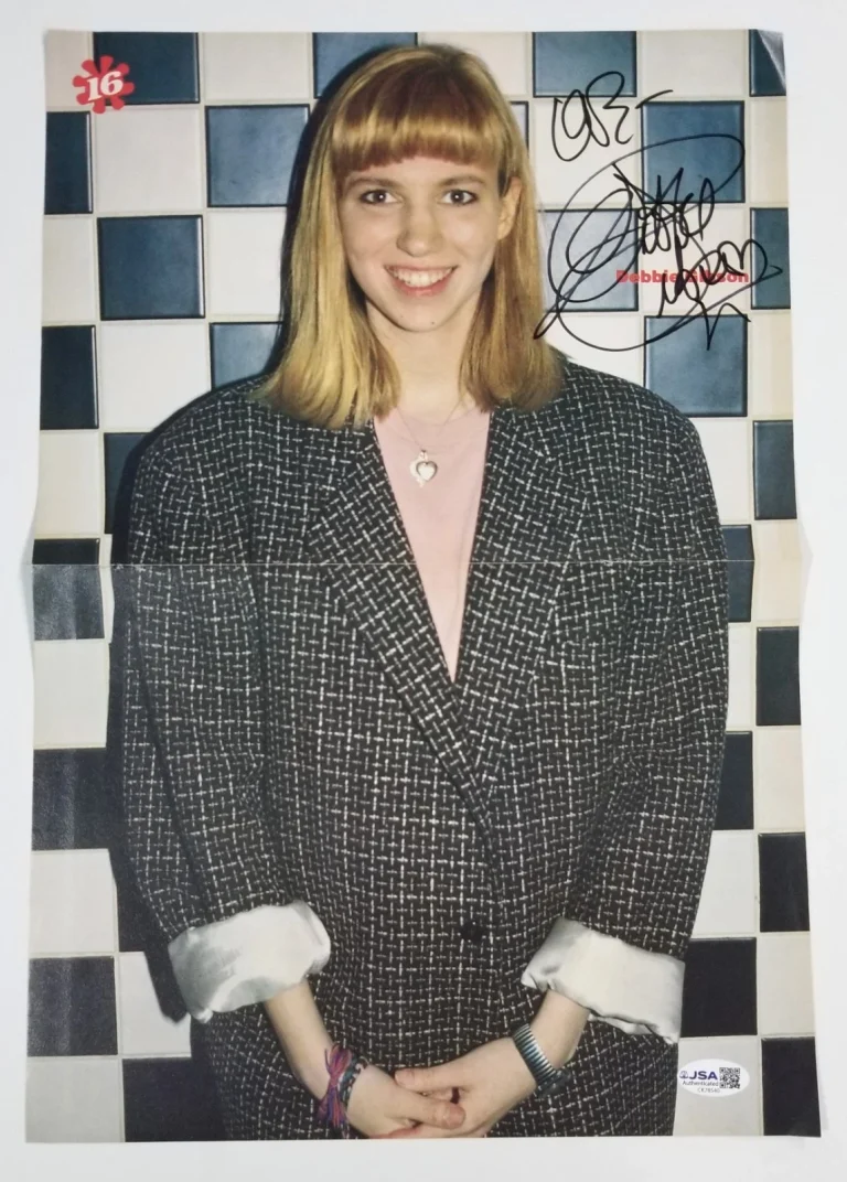 Debbie Gibson pop star REAL hand SIGNED Mag Foldout Poster JSA COA Autographed