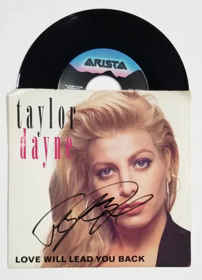 Taylor Dayne REAL hand SIGNED 7