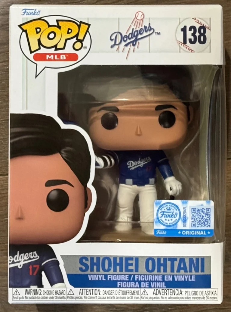 Funko Pop! #138 MLB Dodgers Shohei Ohtani (Helmet Salute) Exclusive + Protector