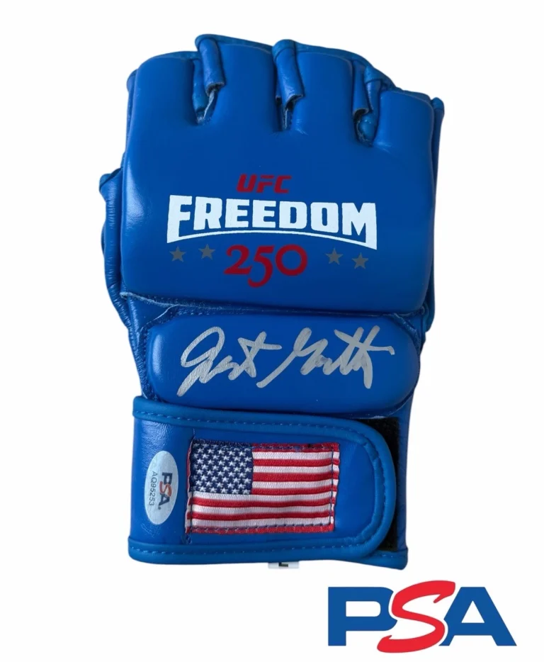 Justin Gaethje Signed 2026 UFC Freedom 250 Fight Glove PSA AUTO USA WHITE HOUSE