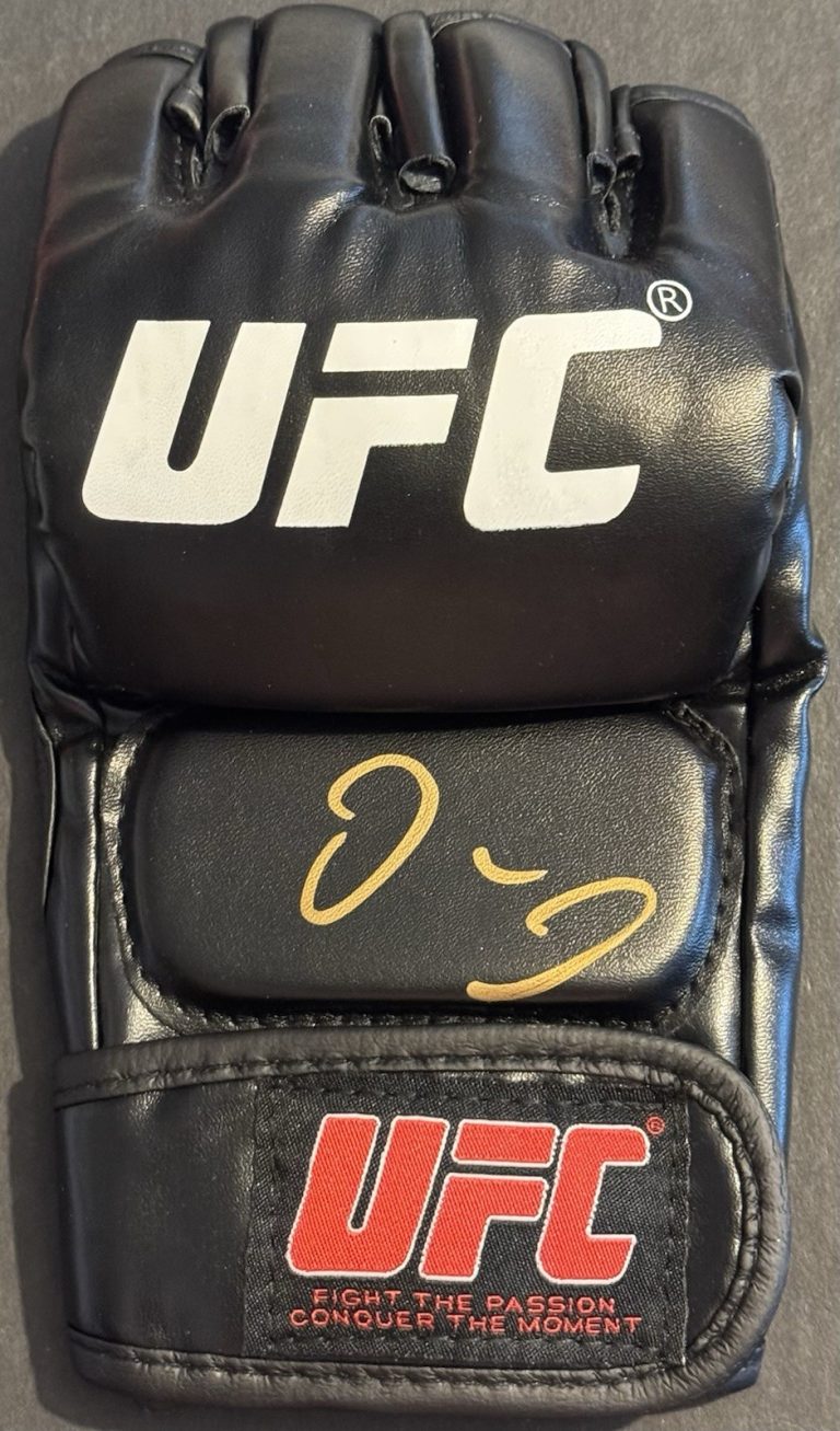 Dana White Signed Autographed UFC Fight Glove Beckett Coa