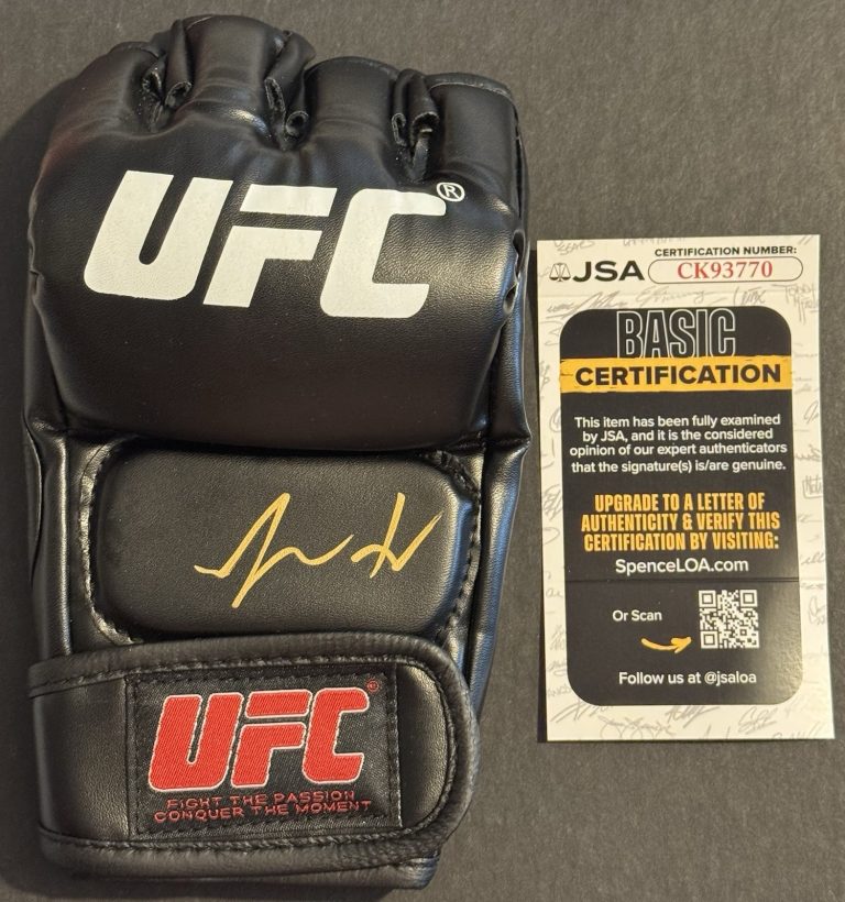 Max Holloway Signed Autographed UFC Fight Glove JSA COA BMF Champ