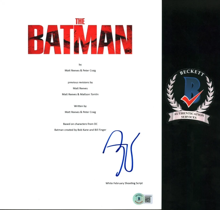 Zoe Kravitz SIGNED THE BATMAN Full Script Catwoman Beckett Bas Coa