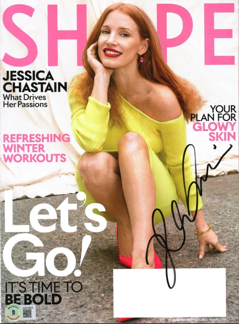Jessica Chastain SIGNED MAGAZINE Sexy Oscar Winner Beautiful Redhead BECKETT COA