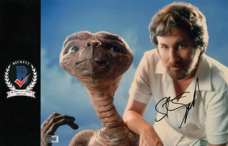 STEVEN SPIELBERG SIGNED ET 11X14 LEGENDARY DIRECTOR BECKETT BAS FULL LOA JAWS