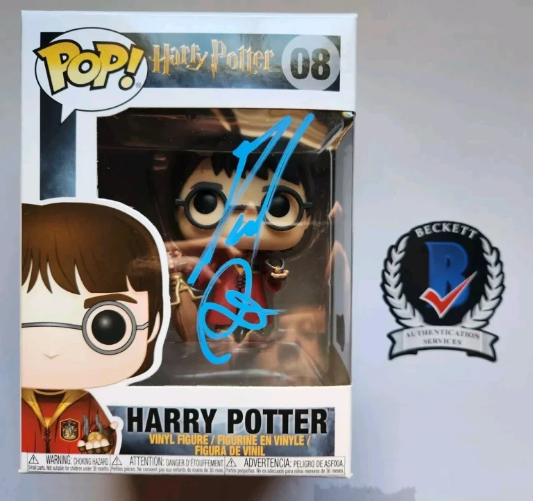DANIEL RADCLIFFE SIGNED HARRY POTTER FUNKO POP HOGWARTS BECKETT BAS COA 08