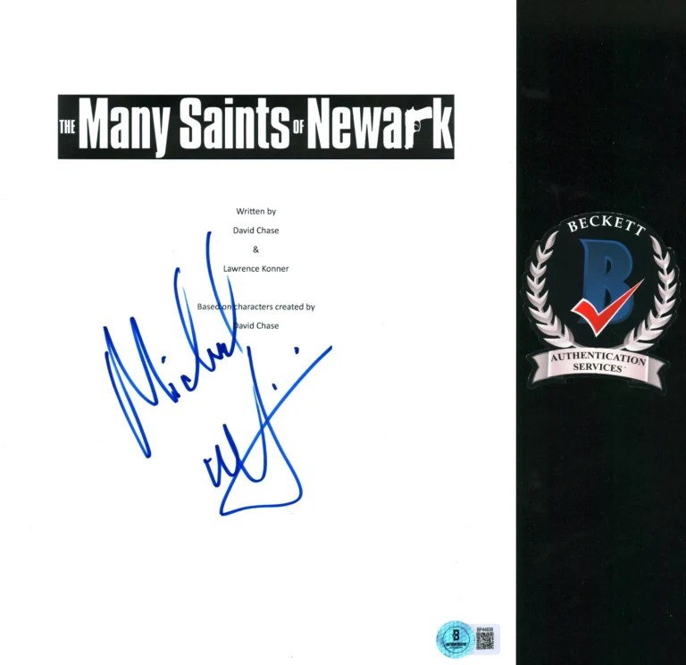 MICHAEL GANDOLFINI SIGNED THE MANY SAINTS OF NEWARK FULL SCRIPT BECKETT COA BAS